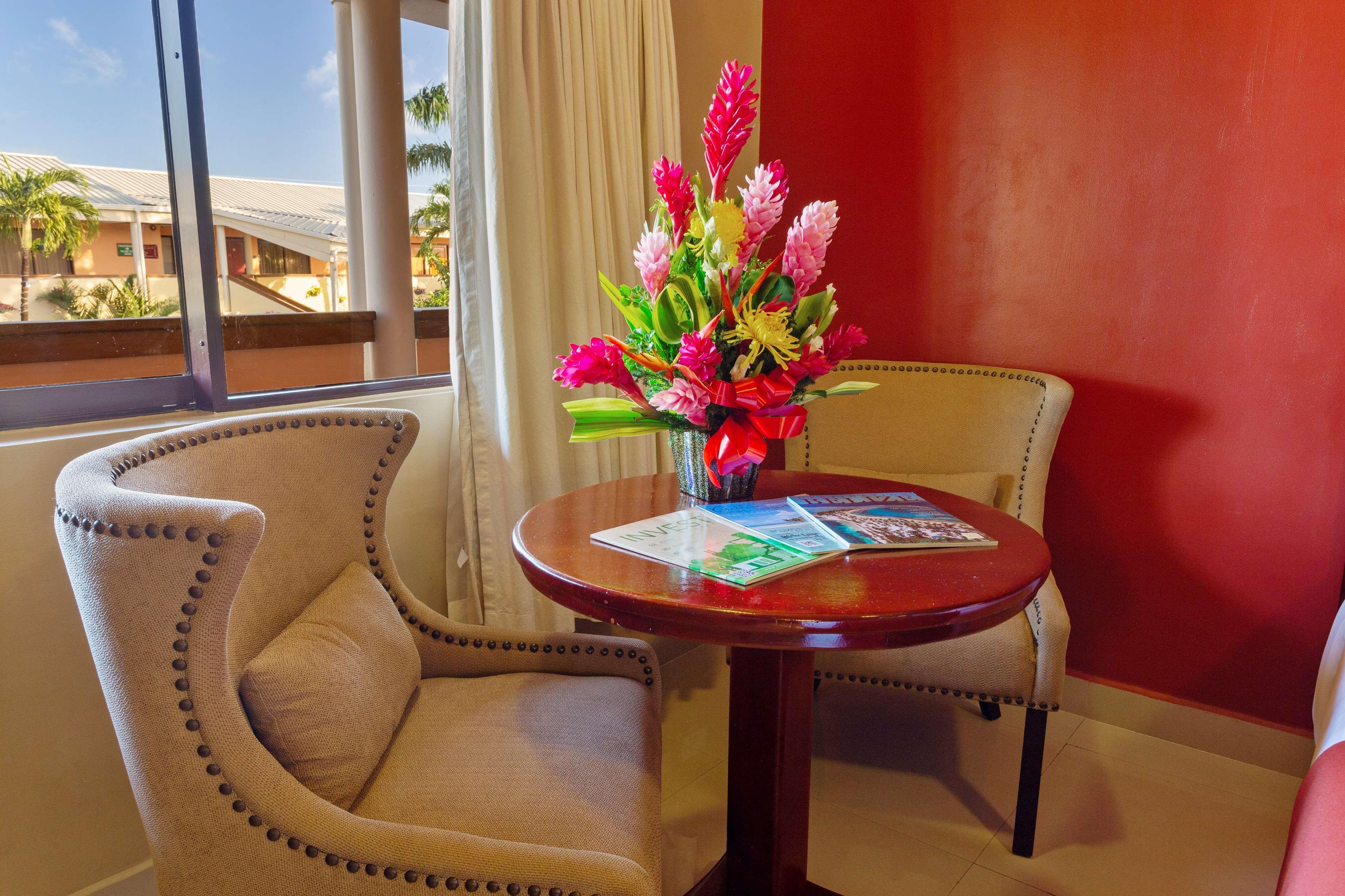 Best Western Plus Belize Biltmore Plaza Belize City Esterno foto
