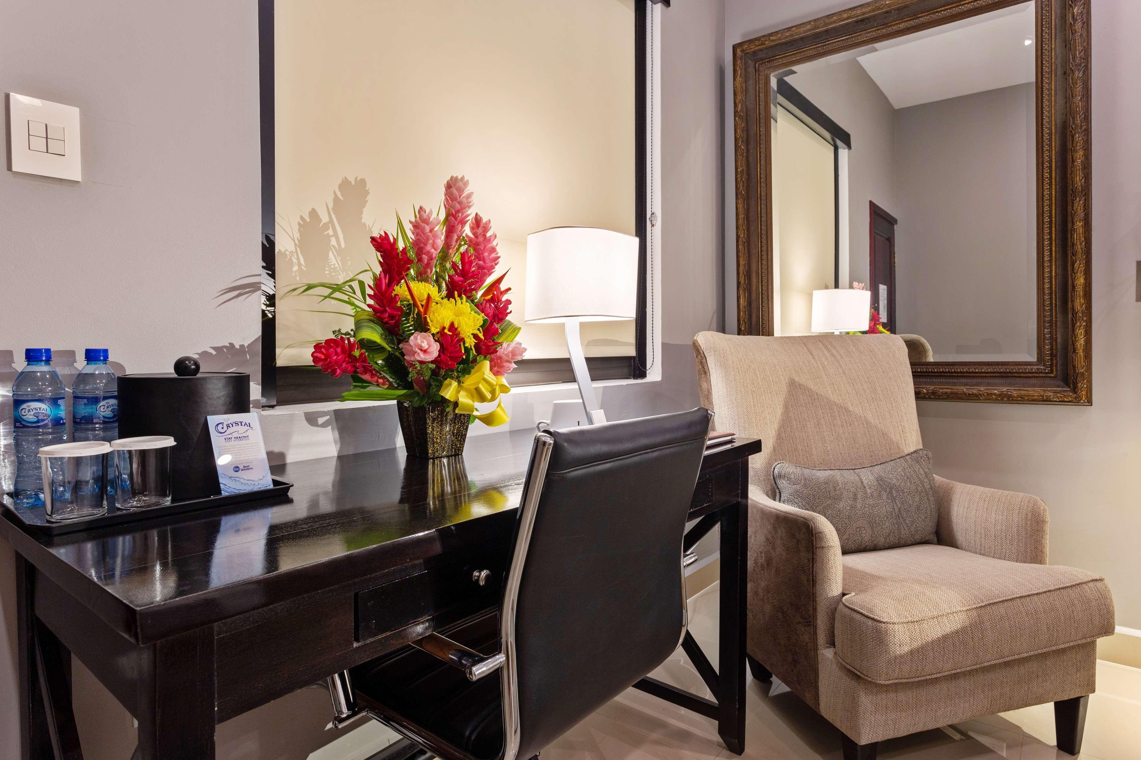 Best Western Plus Belize Biltmore Plaza Belize City Esterno foto