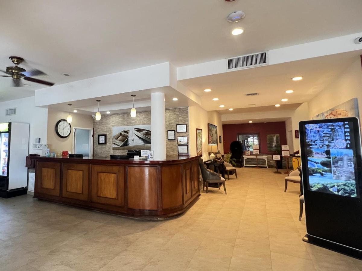 Best Western Plus Belize Biltmore Plaza Belize City Esterno foto