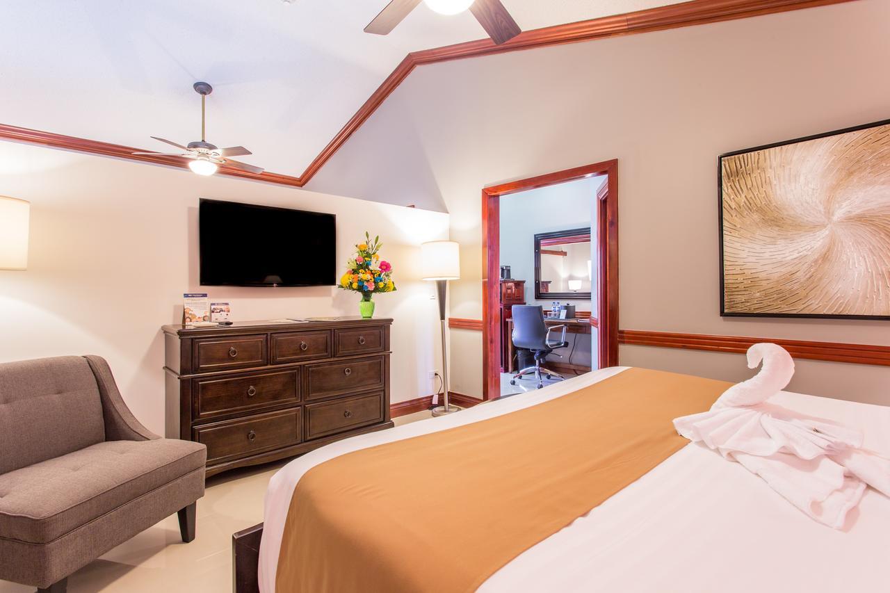 Best Western Plus Belize Biltmore Plaza Belize City Esterno foto