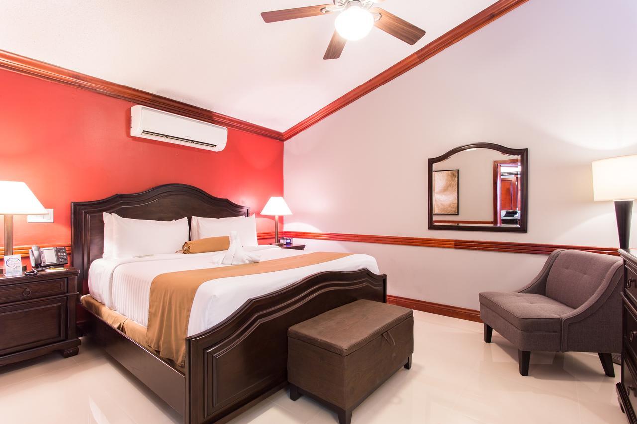 Best Western Plus Belize Biltmore Plaza Belize City Esterno foto
